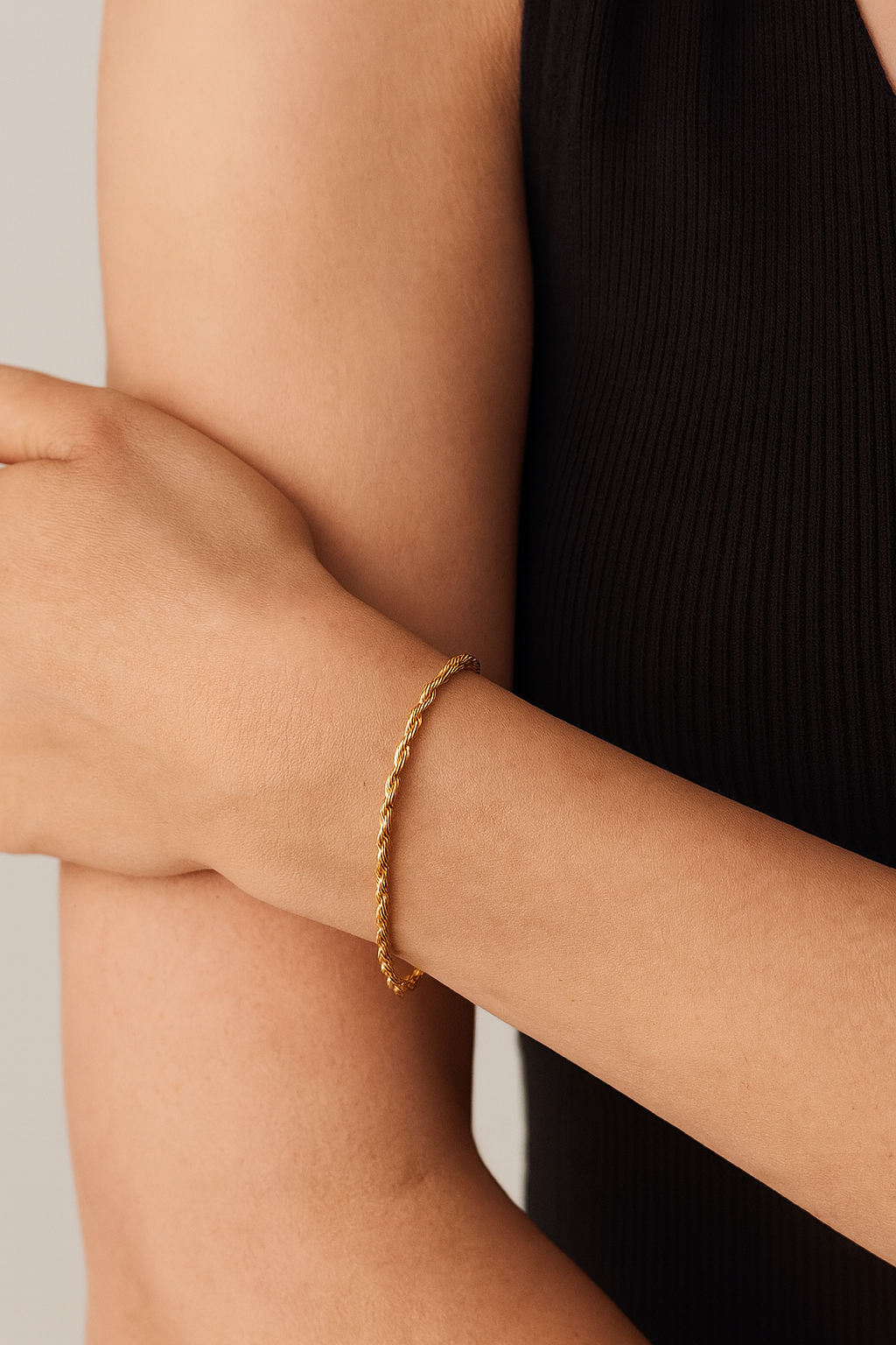 Delicate Twist Armband